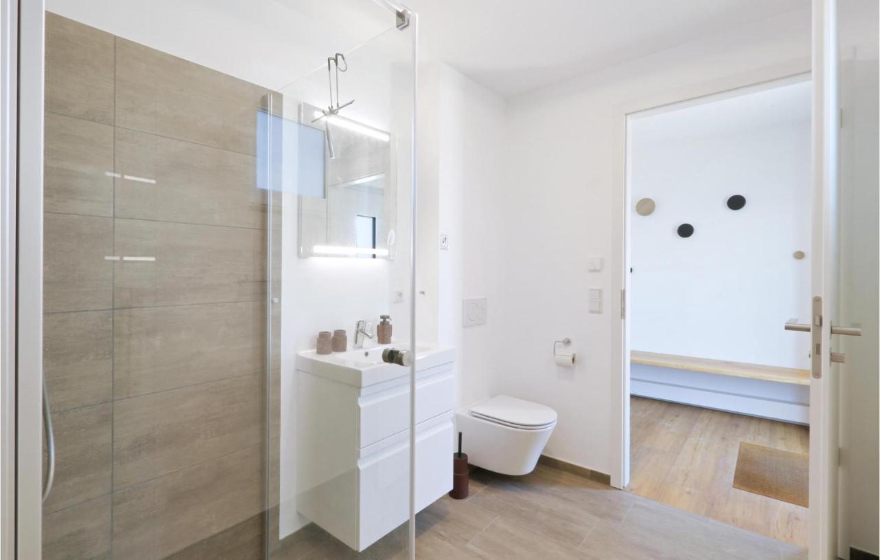 3 Bedroom Stunning Home In Lembruch-Duemmer See Extérieur photo